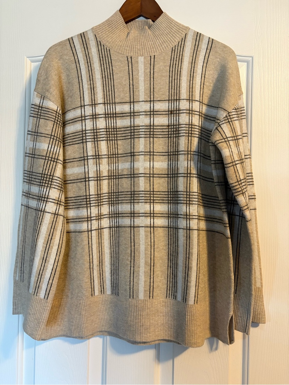RW&CO. Beige Plaid Turtleneck Sweater